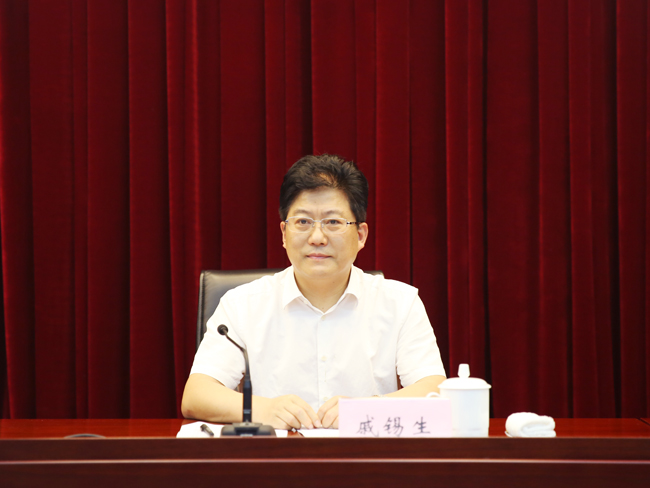 戚锡生副厅长传达省委书记娄勤俭在全省党委中心组学习会上的讲话精神